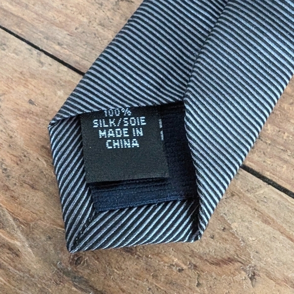 Michael Kors Black and Gray Tie - Picture 5 of 5